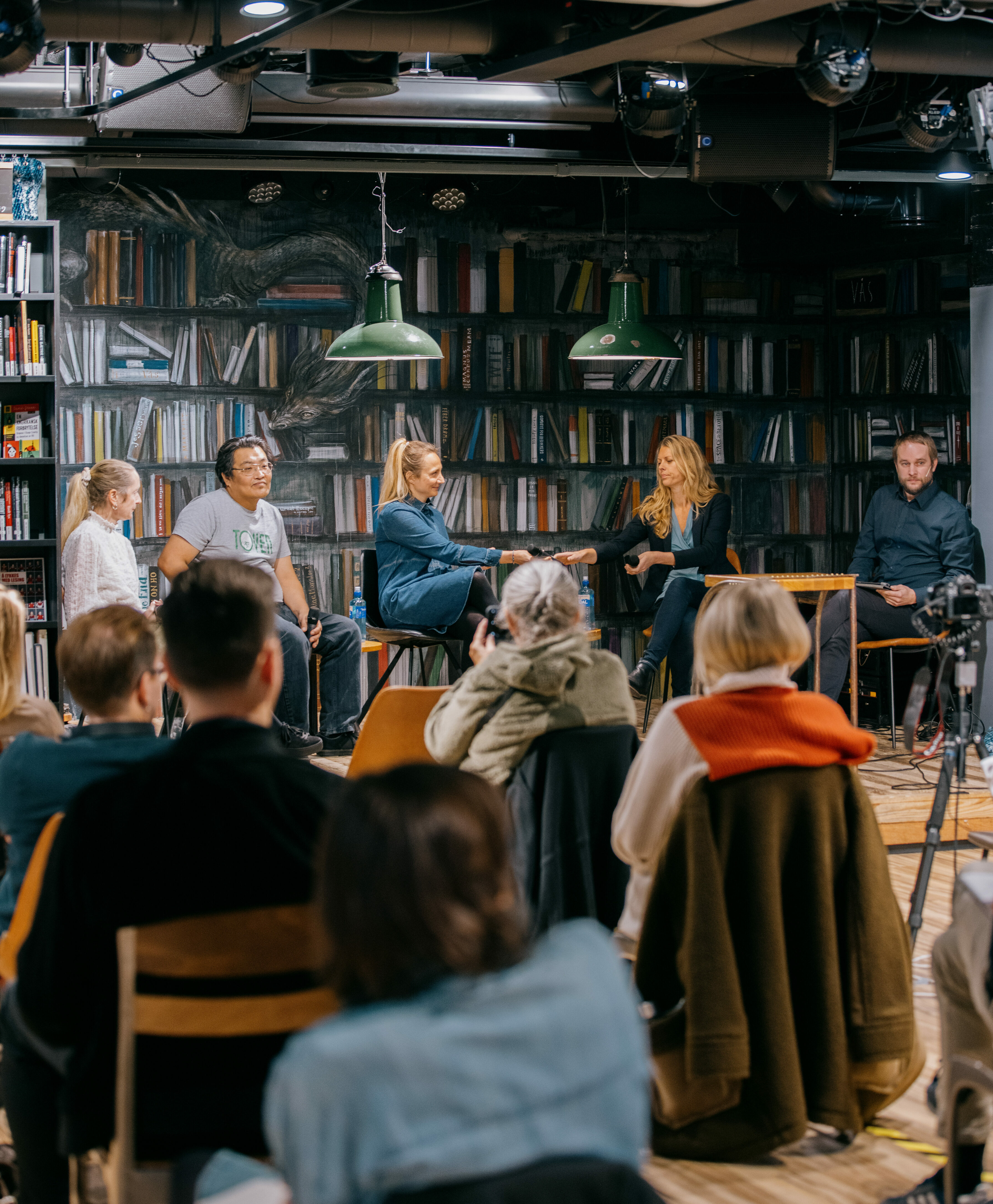 AT Jan Khur Deichmanske 8189